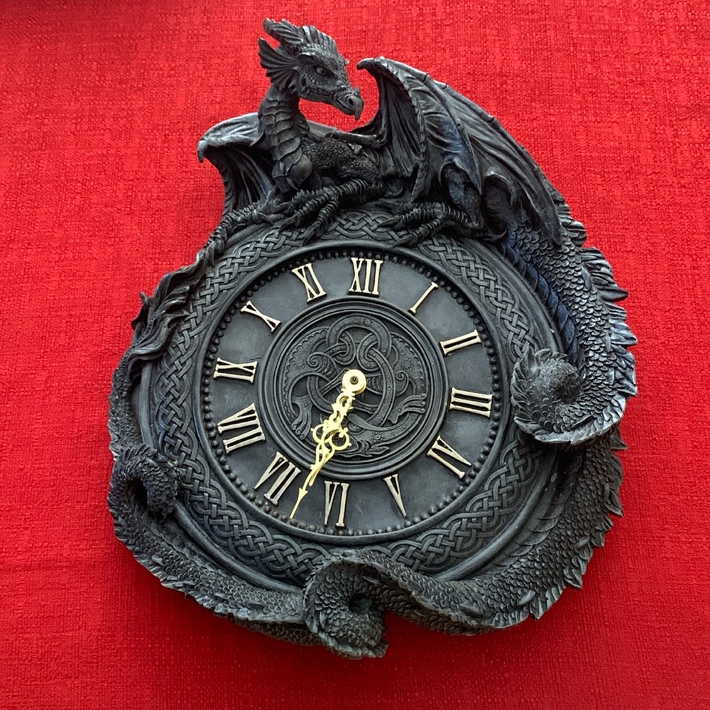 Dragon fantasy, Celtic clock tested vintage